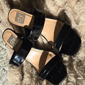 Dolce Vita Selsta Black Slip-on Size 7